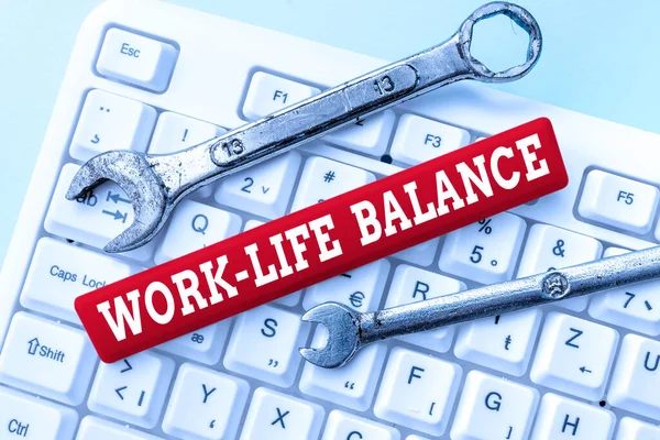 Texto que muestra inspiración Work Life Balance. Concepto que significa tiempo asignado para el trabajo y los aspectos de la vida son iguales Resumen Presentando Hacker Ético, Escribiendo Notas Creativas e Ideas — Foto de Stock