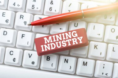 Madencilik Endüstrisi kavramsal gösterim. Değerli minerallerin ve jeolojik materyallerin çıkarılması üzerine Yeni Hikaye Başlığını Düzenleme, Çevrimiçi Sunum Notları Yazma Üzerine Yazılan Sözcük