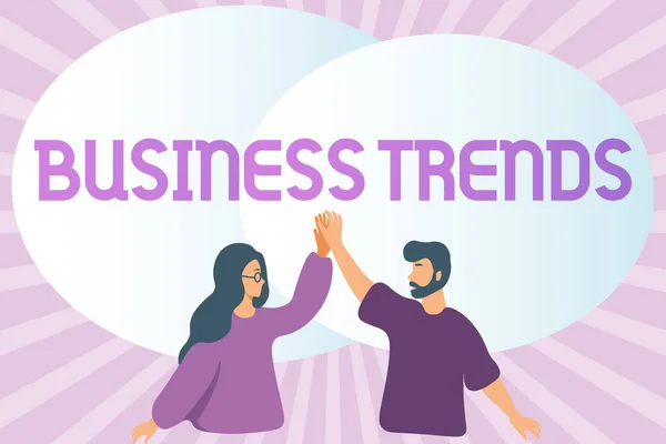 Didascalia di testo che presenta Business Trends. Business concept un cambiamento generale nel modo in cui gli affari si stanno sviluppando Happy Colleghi Illustrazione Dare cinque a vicenda. — Foto Stock