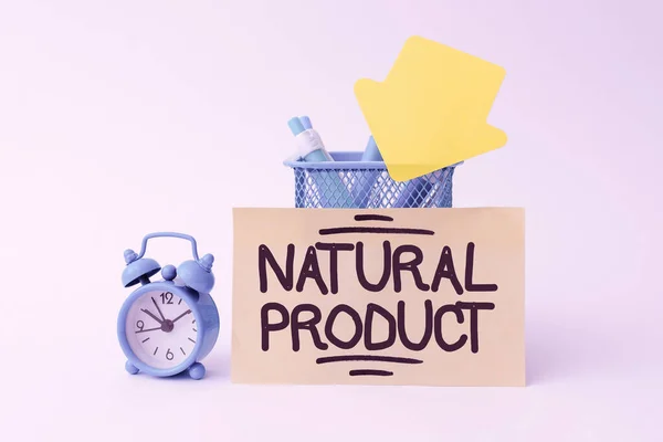 Inspiracja pokazując znak Naturalny Produkt. Pomysł na biznes związek chemiczny lub substancja produkowana przez żywy organizm Schludny Workspace Setup Writing Desk Tools And Equipment Time Management — Zdjęcie stockowe