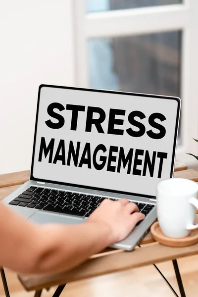 Text showing inspiration Stress Management. Business overview learning ways of behaving and thinking that reduce stress Online Jobs And Working Remotely Connecting People Together — Stock Photo, Image