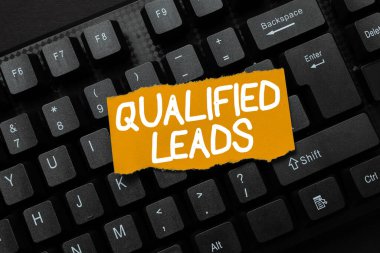 Kavramsal Görünüm Nitelikli İpuçları. İş yaklaşımının, İnternet 'te Tanışmalar Yapan Çevrimiçi Arkadaşlarla İlişki' ye kıyasla müşteri olma olasılığı yüksek.