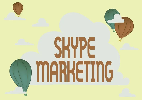 文字显示的灵感Skype营销。专为提供视频聊天和语音Hotair气球演示飞行云图到达新目的地的应用程序的单词 — 图库照片