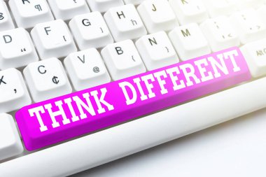 Kavramsal manşet. Farklı düşün. Yeni Çevrimiçi Dükkan İş Kurma, Ticari Mallar Listesi Yazma düşüncesini gösteren alışılmadık bir yöntem ya da uygulama