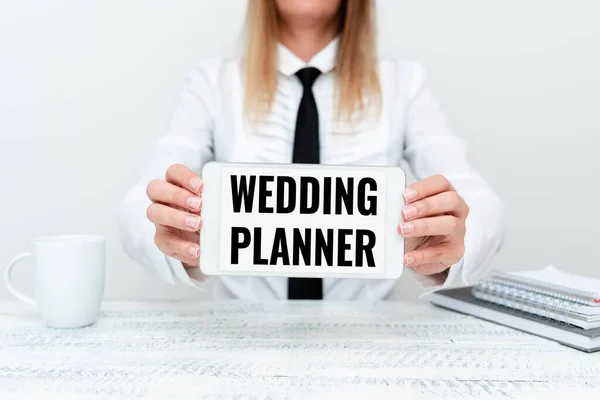 Χειρόγραφο κείμενο Wedding Planner. Επιχειρηματική ιδέα κάποιος που σχεδιάζει και οργανώνει γάμους ως επάγγελμα App Developer Παρουσιάζοντας Νέο Πρόγραμμα, Εμφάνιση Αναβαθμισμένης Συσκευής — Φωτογραφία Αρχείου