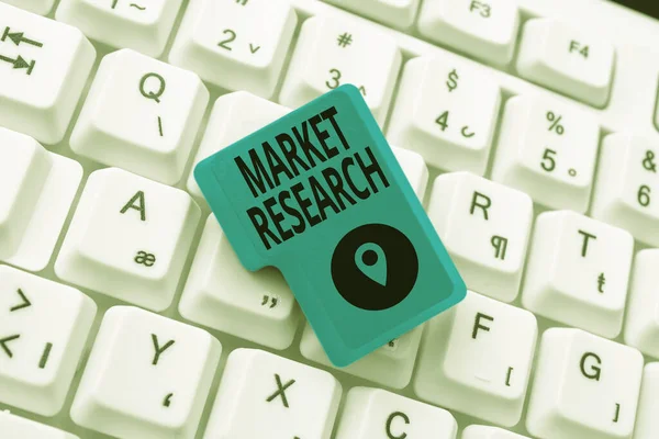 Концептуальный дисплей Market Research. Концептуальное фото Акция по сбору информации о потребителях, пишущих комментарии в социальных сетях, печатающих интересную новую статью — стоковое фото