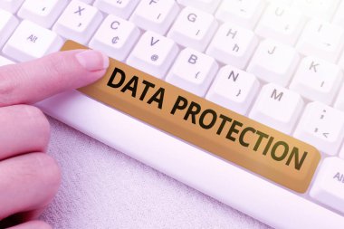 Metin Veri Koruması gösterimi yazılıyor. İnternet Konsepti IP adreslerini ve kişisel verileri zararlı yazılım soyut yazma lisans anlaşmasından korur, Çevrimiçi Referans Defteri oluşturur
