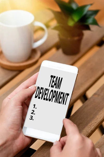Writing displaying text Team Development. Conceptual photo learn why and how small groups change over time with graphs Voice And Video Calling Capabilities Connecting People Together — Stock Photo, Image