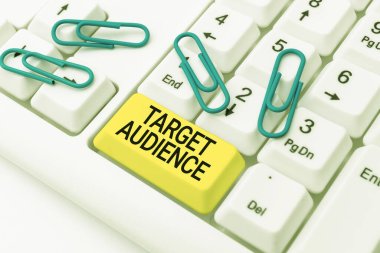 Hedef Seyirciyi gösteren metin işareti. Sözcüklerinizi Firewall Uygulama Kodları, Daktilo Kuralları ve Yönetmelik Kitabı 'na yönlendirmek istediğinizi gösterme anlamındaki kavram