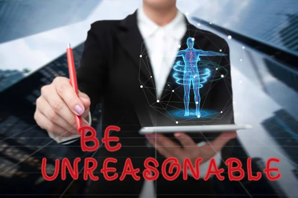 Handskrift tecken Var orimlig. Begreppet "beter sig inte i enlighet med praktiska realiteter Lady In Uniform Standing Holding Tablet Typing Futuristic Technologies". — Stockfoto