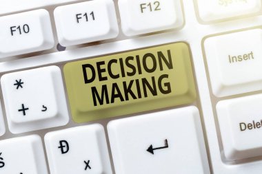 El yazısı karar verme metni. Çevrimiçi Belgelendirme Fikirleri, Önemli Dosyalar İnternet 'e Yükleniyor, İki veya daha fazla olasılık arasında karar verme eylemi