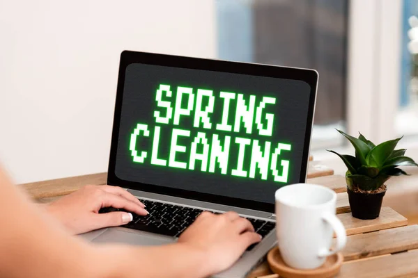 Teken met voorjaarsschoonmaak. Business idee praktijk van grondig schoonmaken van huis in het voorjaar Online Banen En Werken op afstand Verbinden van mensen samen — Stockfoto
