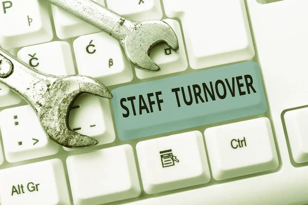 Texto mostrando inspiração Staff Turnover. Conceito de Internet A porcentagem de trabalhadores que substituíram por novos funcionários Navegação na Internet e pesquisa on-line Estudo Fazendo Manutenção e Reparos — Fotografia de Stock