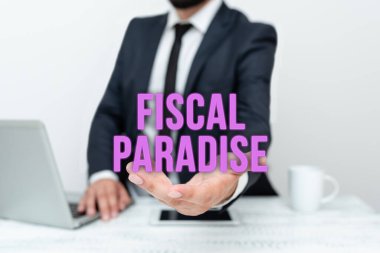 Mali Cennet metni yazılıyor. Kamu parasının israfı büyük bir endişe konusudur. Uzak Ofis Çalışması Çevrimiçi Akıllı Telefon Ses ve Video Çağrısı