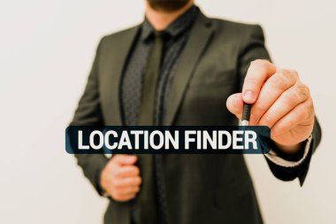 İşaret Bulucu 'yu gösteren bir ilham kaynağı. Yeni Planlar ve Planlama Sürecini Gösteren Fikirler Sunan seçilmiş bir yerin adresini bulmak için sunulan İnternet Kavramı A servisi