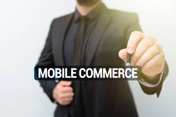 Conceptuele bijschrift Mobile Commerce. Bedrijfsconcept Mobiele telefoon gebruiken om online commerciële transacties uit te voeren Presentatie van nieuwe plannen en ideeën Proces demonstreren — Stockfoto