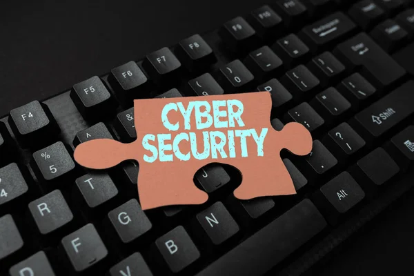 Testo che mostra ispirazione Cyber Security. Approccio aziendale Proteggere un sistema informatico da accessi non autorizzati Connessione con gli amici online, Facendo conoscenza su Internet — Foto Stock