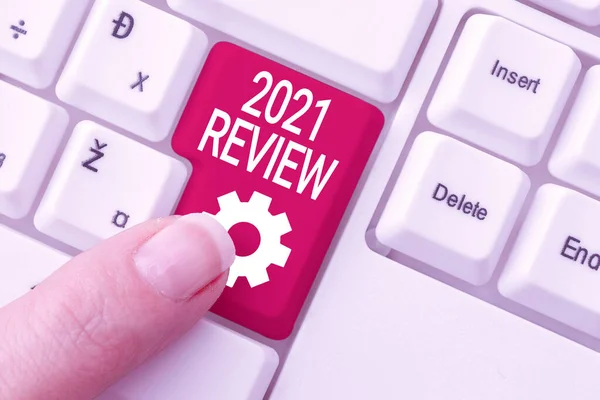 Kavramsal görünüm 2021 Review. Yeni Hesap Tabloları Düzenleme, Dosya Sistemleri Konseptini Düzenleme, Soyut Yazma veya İyi Gösteriler — Stok fotoğraf