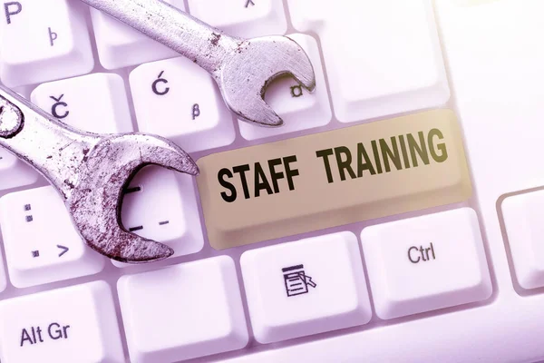 Hand writing sign Staff Training. Business approach A program that helps employees to learn specific knowledge Connecting With Online Friends, Making Acquaintances On The Internet — Stock Photo, Image