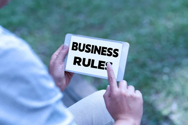 Textový rukopis Business Rules. Podniková ukázka konkrétní direktiva, která omezuje nebo definuje podnikové hlasové a video volání Schopnosti spojovat lidi dohromady — Stock fotografie