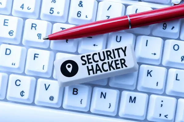 Konceptuell visning Säkerhet Hacker. Begreppet betyder någon som utforskar metoder för att bryta försvar Formatera och sammanställa online-data, Sammanfattning Redigera kalkylblad — Stockfoto