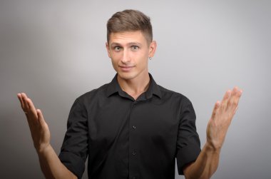 Adam ellerini Yayilim
