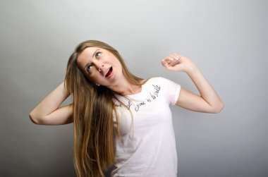 Esneme çekici kadın germe