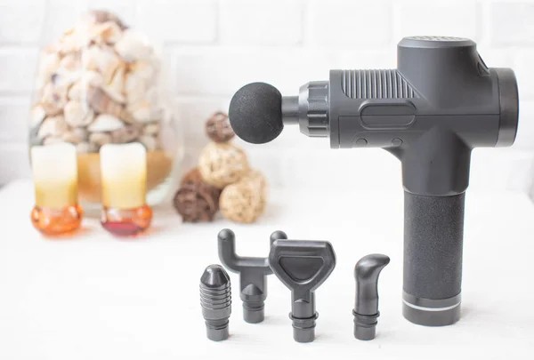 Massagepistol Handhållen Sladdlös Professionell Slagverk Djup Vävnad Kropp Muskel Massager — Stockfoto