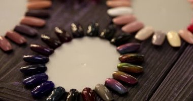 Tırnak tasarımı örnekleri. Renk ojesi seçimi.