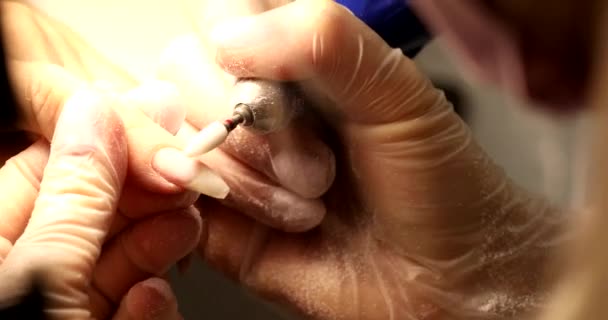 Usunięcie Powłoki Żelowej Paznokci Osprzęt Manicure Salon Piękności Mistrz Obsługi — Wideo stockowe