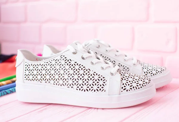 Close View Stylish White Sneakers Pink Wooden Background — Stock Photo, Image
