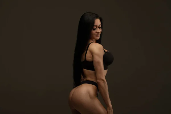 Bela Sexy Jovem Mulher Preto Cueca Posando Estúdio — Fotografia de Stock