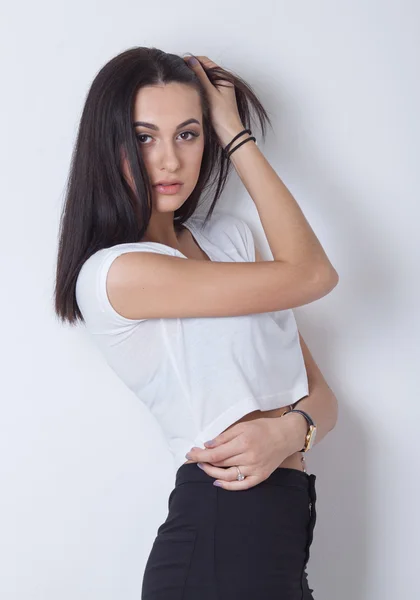 Retrato de jovem mulher bonita — Fotografia de Stock