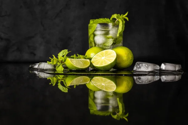 Mojito Lime Mint Next Glass Reflection — Stock Photo, Image