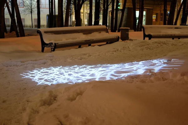 Kış meydanında ışık 