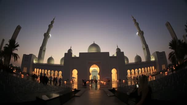Time lapse Mezquita Sheikh Zayed Abu Dhabi Emiratos Árabes Unidos, puesta del sol — Vídeo de stock