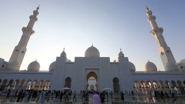 Tempo lapso Sheikh Zayed Grande Mesquita Abu Dhabi Emirados Árabes Unidos — Vídeo de Stock