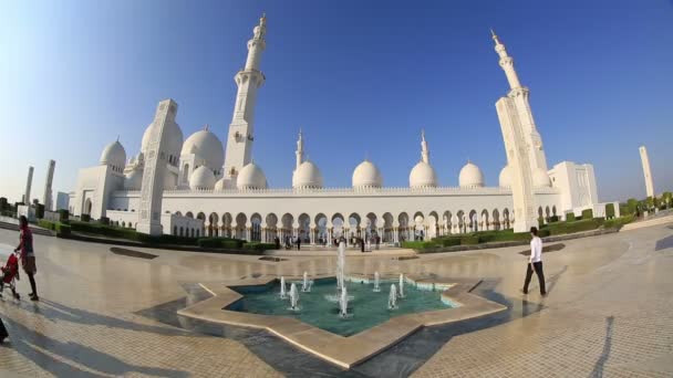 Zaman atlamalı Şeyh Zayed Grand Camii Abu Dhabi Birleşik Arap Emirlikleri — Stok video