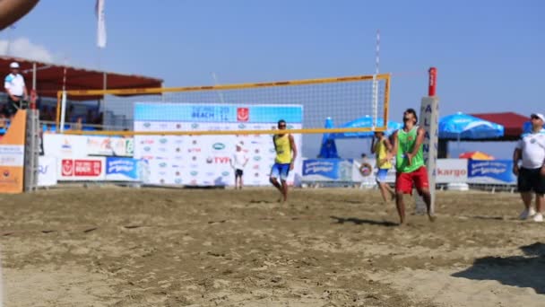 Voleibol de praia — Vídeo de Stock