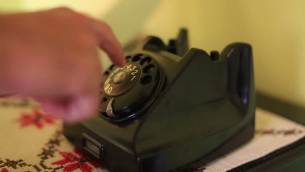 Anropande rotary telefon — Stockvideo