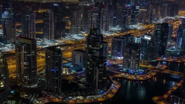 Time lapse Flygfoto Sheikh Zayed Road med Dubai Marina — Stockvideo