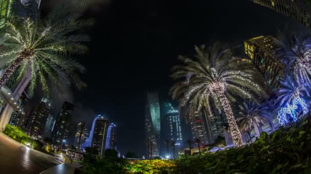 Slavné místo River Walk a Dubai Marina s mrakodrap — Stock video