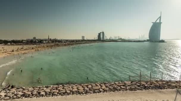 Zeitraffer-Fotografie Menschenmenge am Strand von Jumeirah — Stockvideo