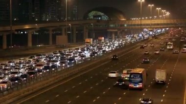 zaman atlamalı Şeyh Zayed Yolu geceleri