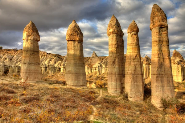 Słynna Jaskinia miasta Cappadocia w Turcji, Fotografia Hdr — Zdjęcie stockowe