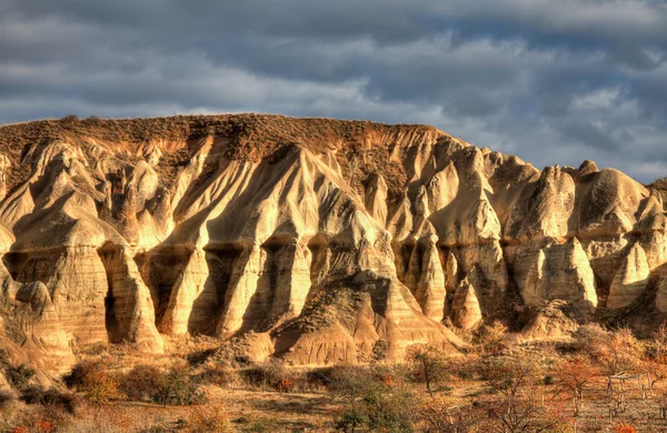 Ünlü mağara şehir Cappadocia, Türkiye'de, Hdr fotoğraf — Stok fotoğraf
