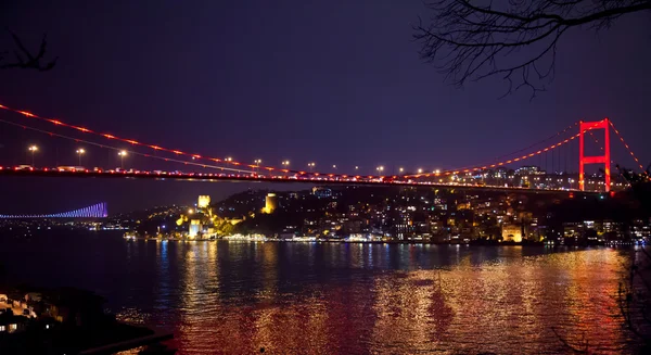 Brücke in der Nacht — Stockfoto