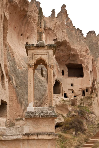 Mezquita de las Cuevas Ciudad famosa Capadocia en Turquía Imagen De Stock