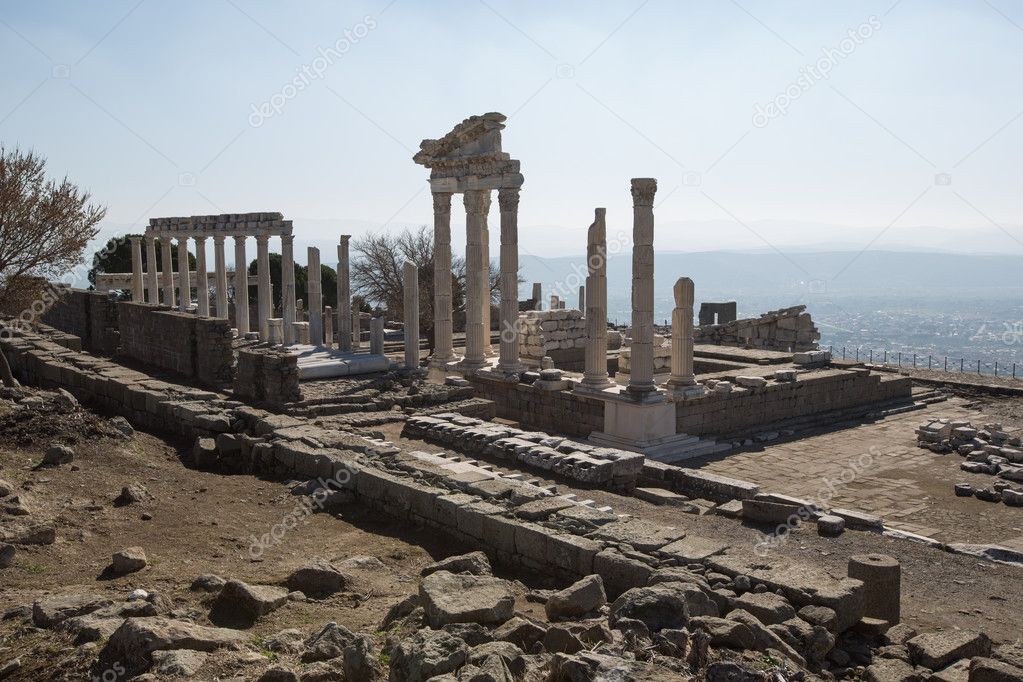 ruins Pergamon Akropolis