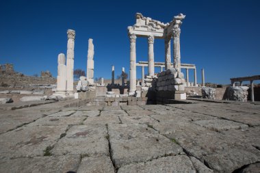 Pergamon Akropolis Harabeleri